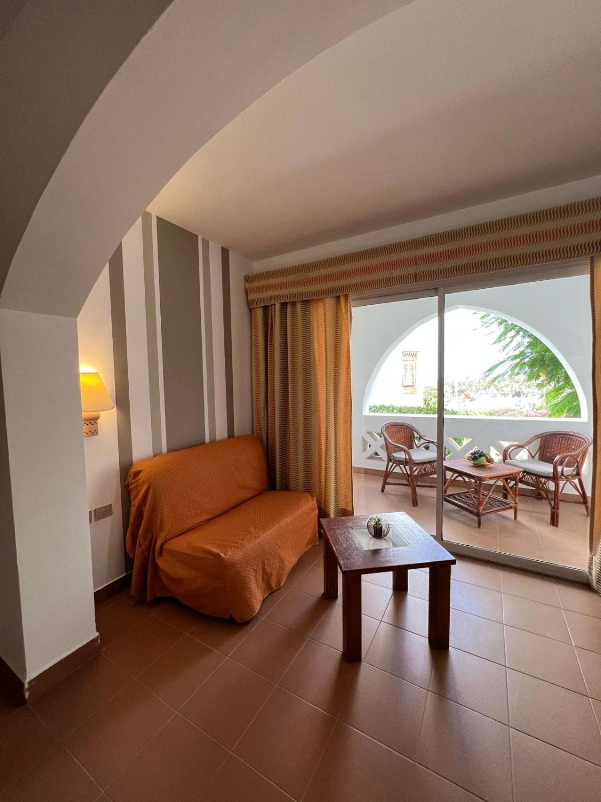 Domina Coral Bay Oasis Hotel Sharm el-Sheikh Exterior photo